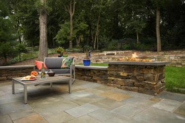 Stacked Stone seat wall landscape design